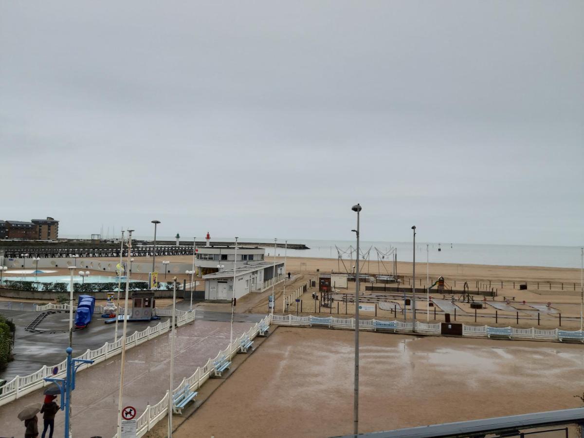 Hotel Les Embruns à Trouville-sur-Mer Extérieur photo